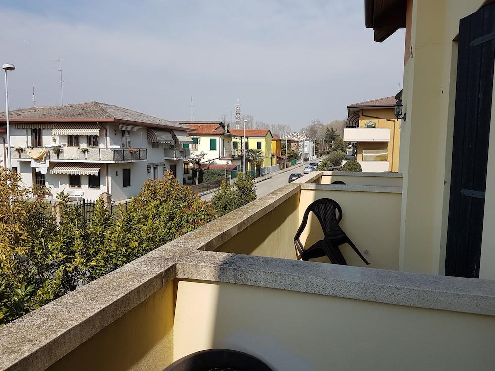 Small Royal Hotel 3*