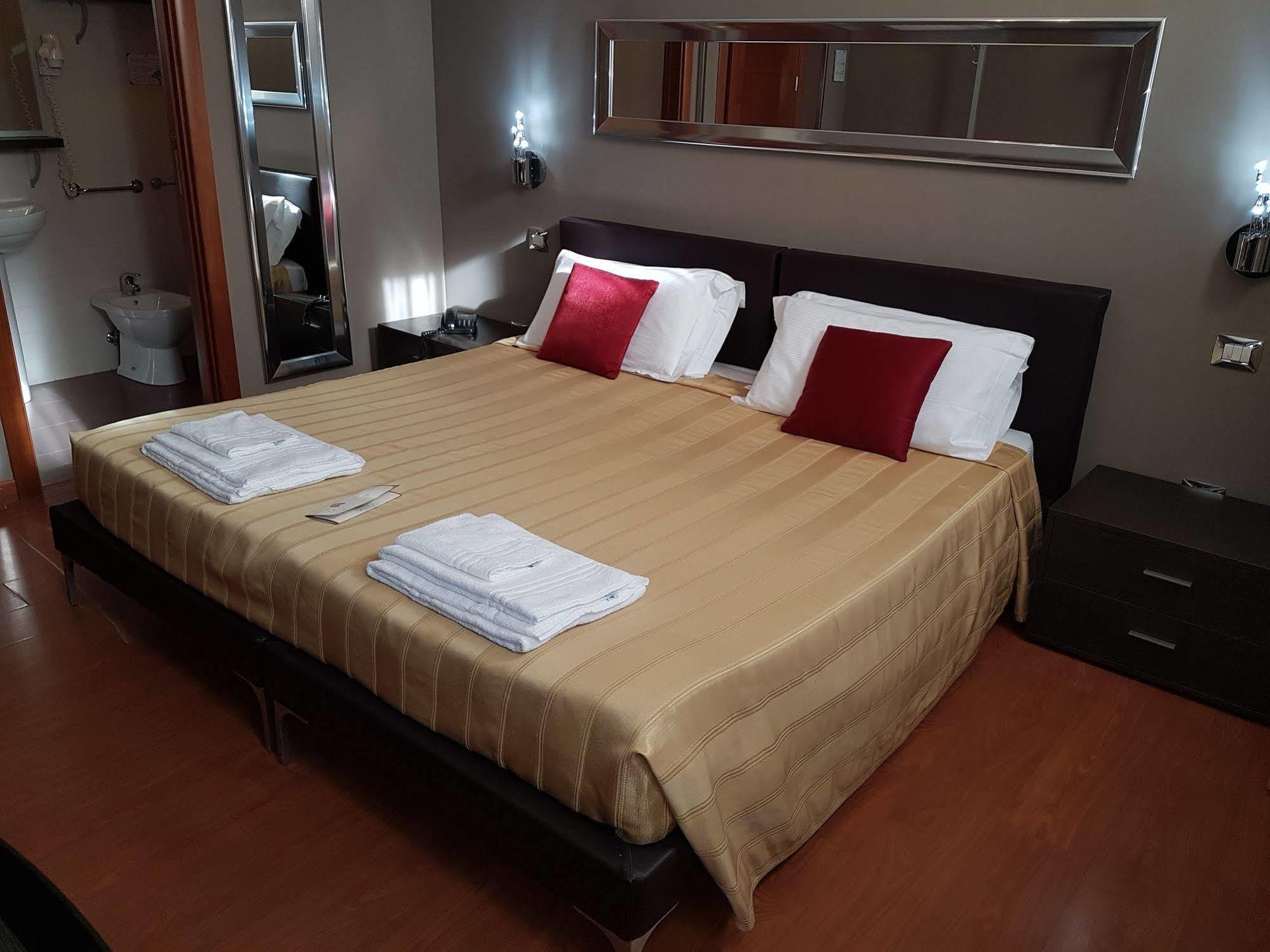 Small Royal Hotel Padova