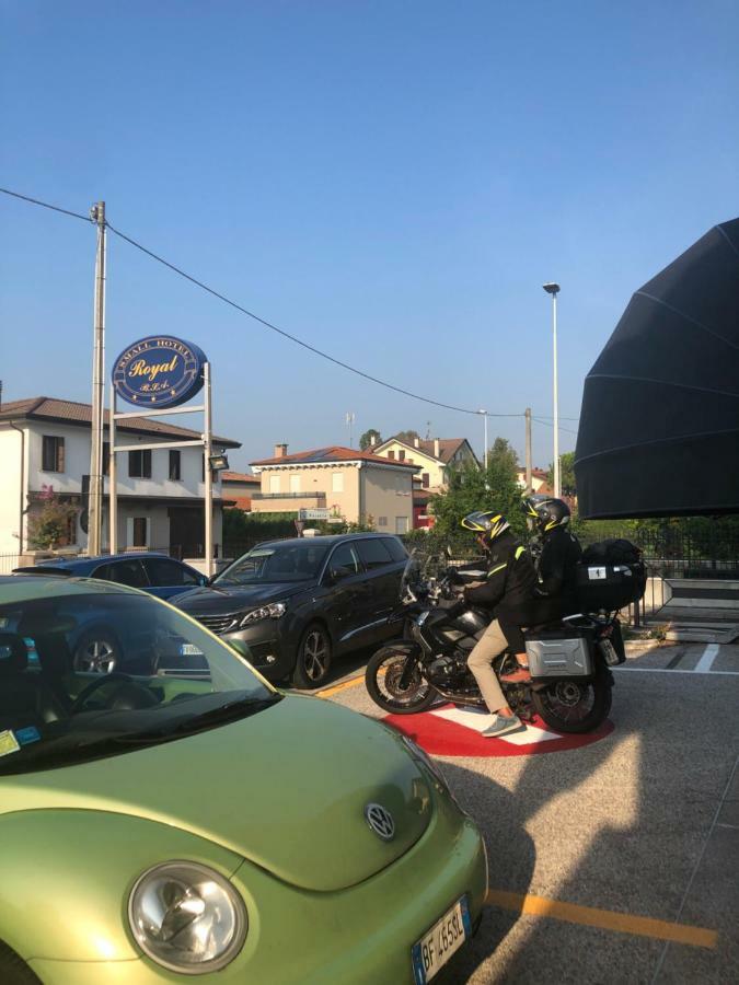 Small Royal Padova
