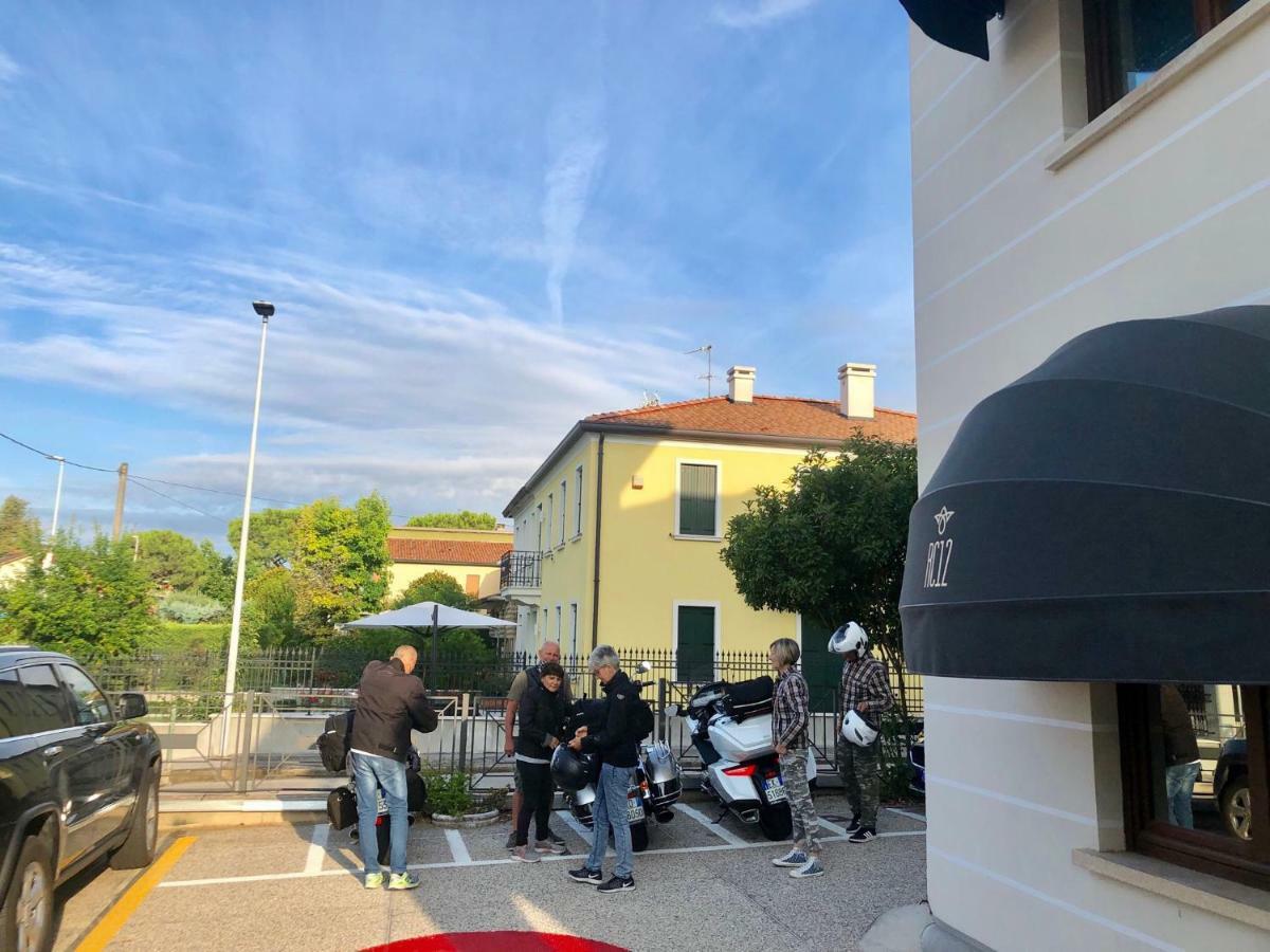 Small Royal Hotel 3*